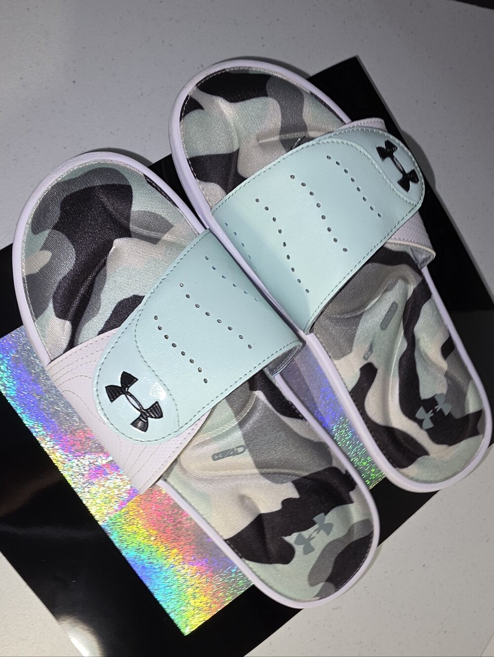 Under Armour Women's Ignite IX Slides adjustable Halo Gray Cosmos Mint Sz 10